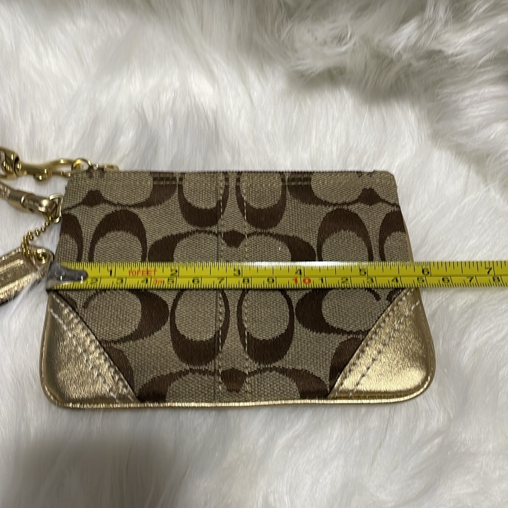 Coach Wristlet - Picture 8 of 8